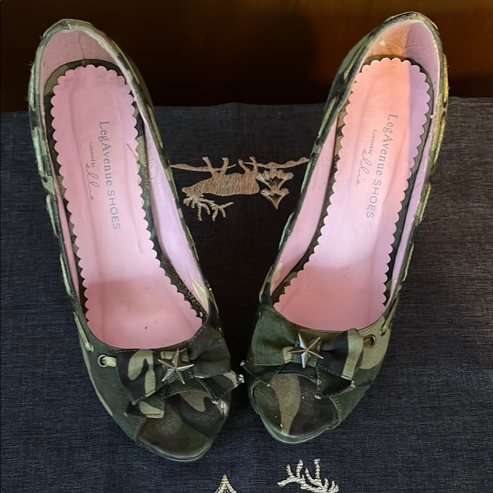 Leg Avenue Green Camo Women's Shoes